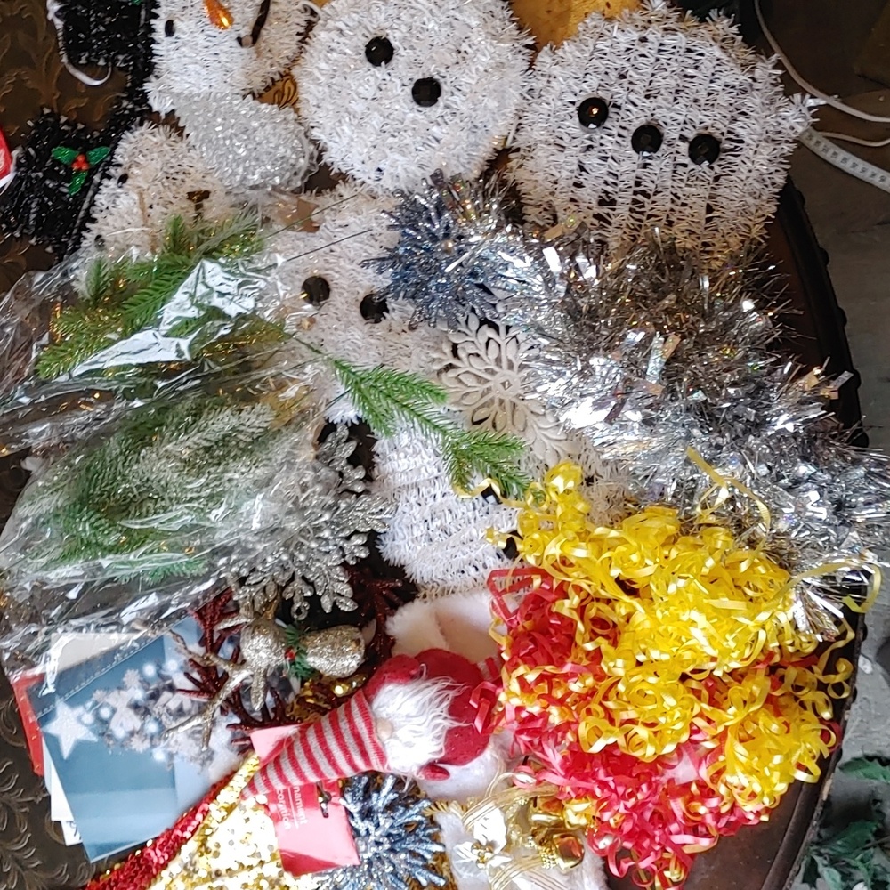 ✅Christmas Theme Stuff Decor & Crafts